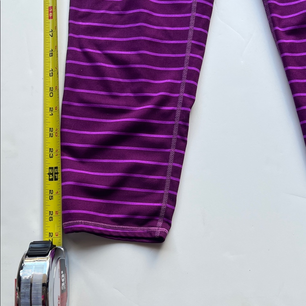 Athleta Vibrant Purple Striped Cropped Leggings Sz M - Picture 4 of 6